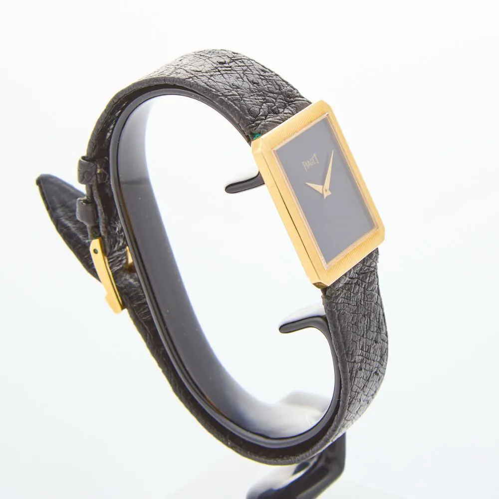 Piaget Protocole 9154 25mm 18k yellow gold Black 1