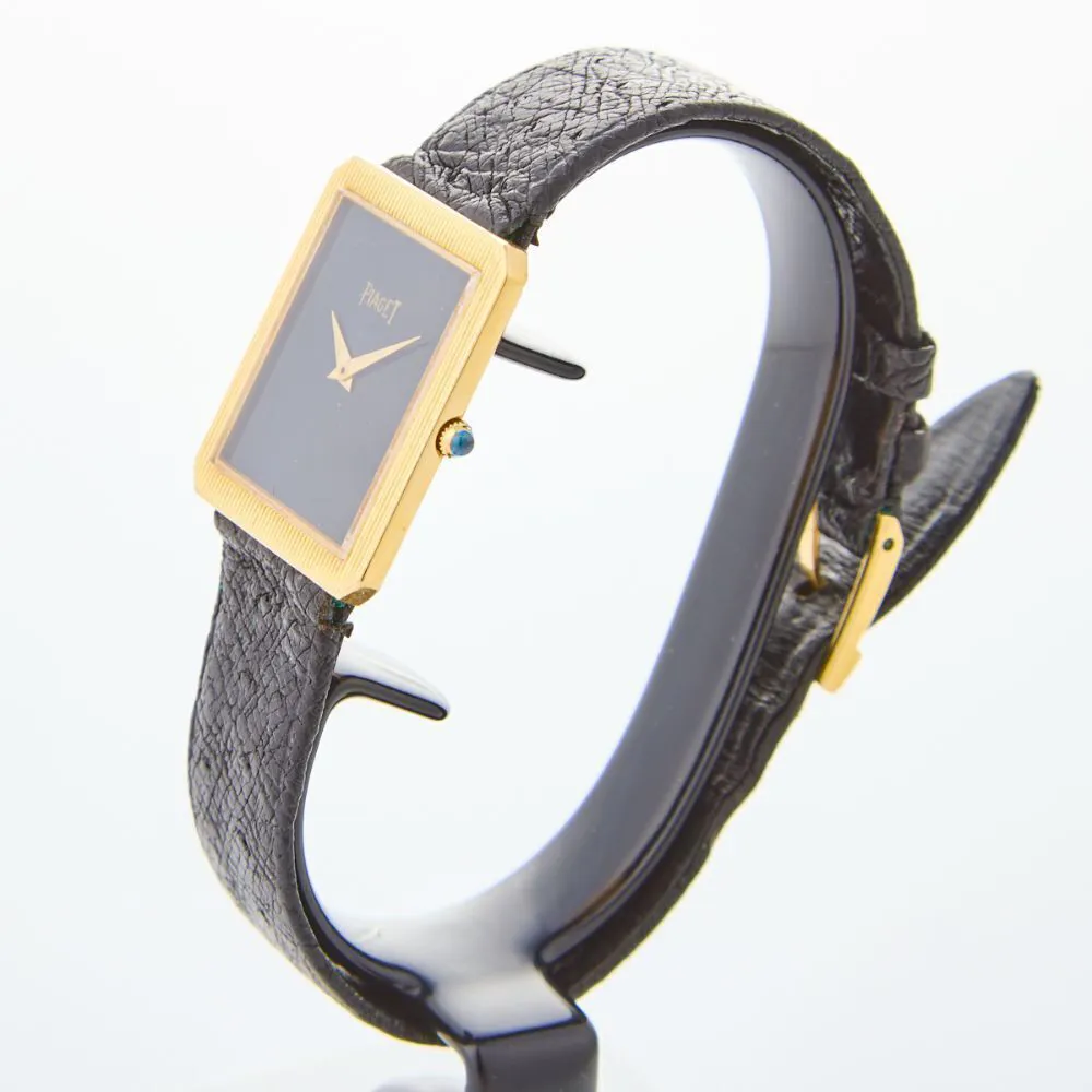 Piaget Protocole 9154 25mm 18k yellow gold Black 2