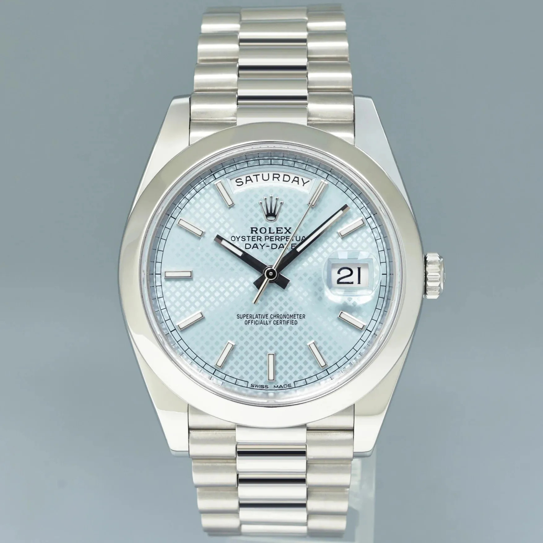 Rolex Day-Date 40 228206-0004 40mm Platinum Blue