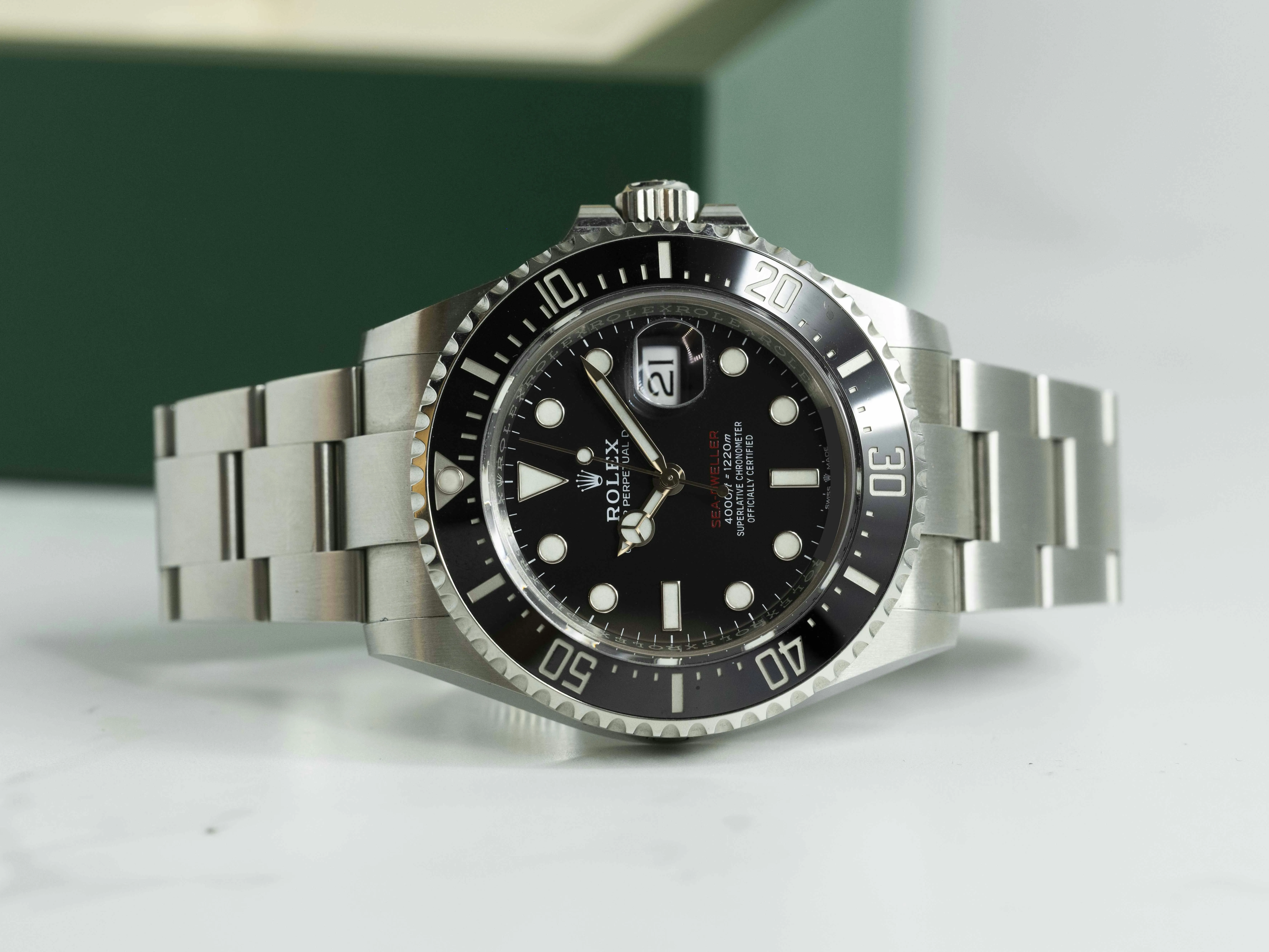 Rolex Sea-Dweller 126600 43mm Stainless steel Black