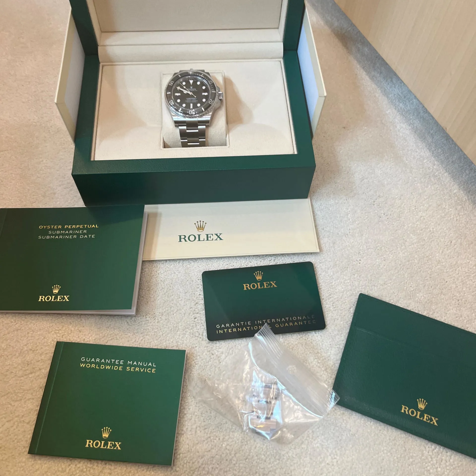 Rolex Submariner 124060-0001 41mm Oystersteel Black 7