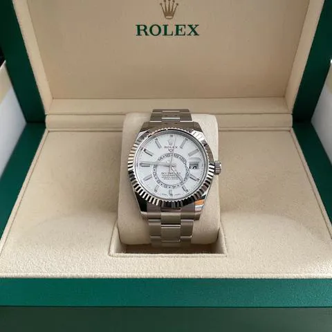 Rolex Sky-Dweller 326934 42mm Stainless steel White