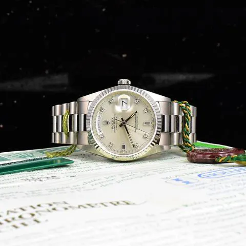 Rolex Day-Date 36 18239 36mm White gold Silver