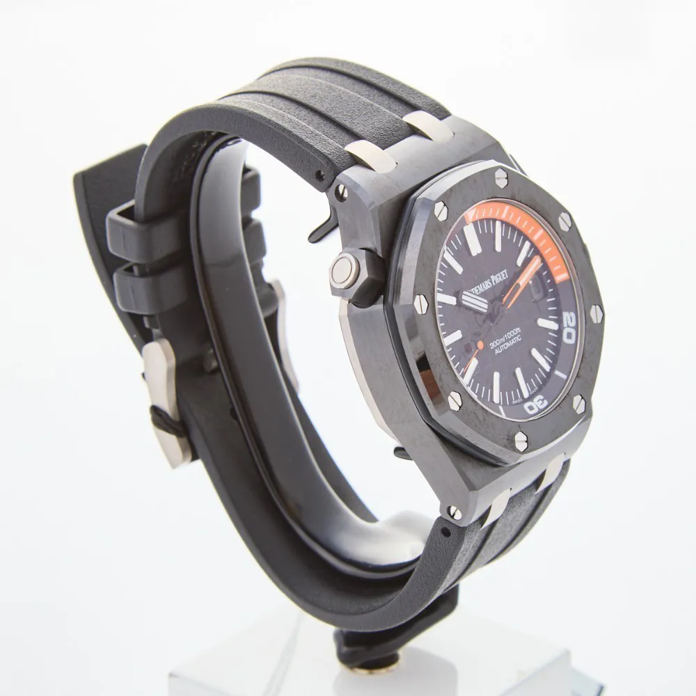 Audemars Piguet Royal Oak Offshore 15707CE.00.A002CA.01 42mm Ceramic and Titanium Black 4