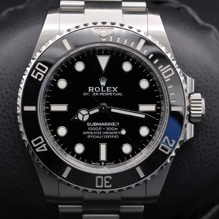 Rolex Submariner 124060-0001 41mm Oystersteel Black