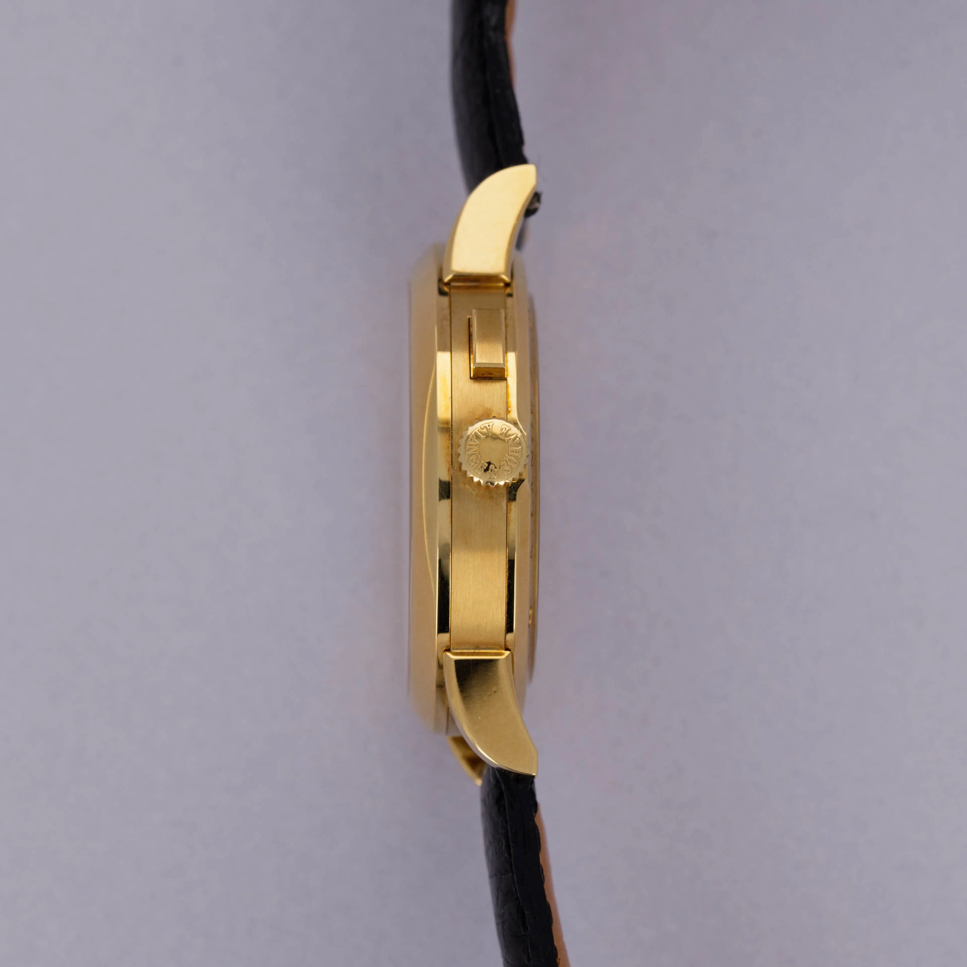 A. Lange & Söhne Saxonia 105.022 34mm 18k yellow gold Silver 6