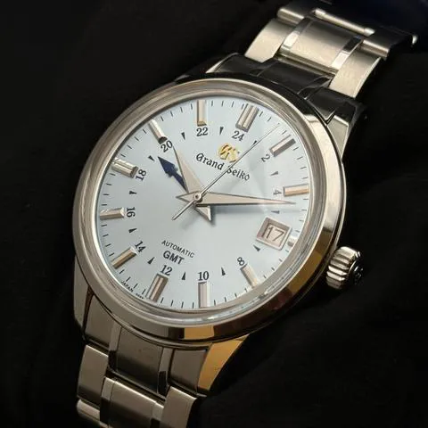 Grand Seiko Elegance SBGM253 39.5mm Stainless steel Blue