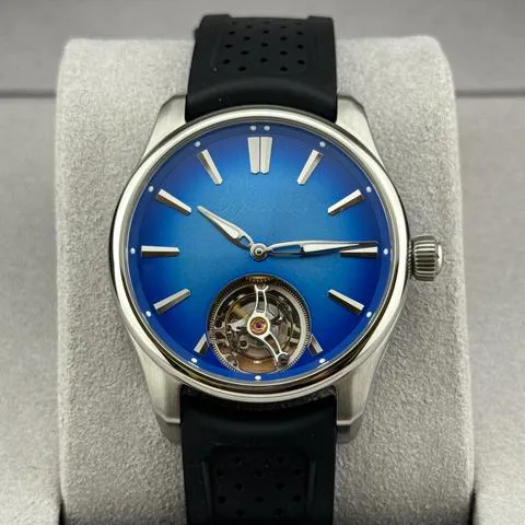 H. Moser & Cie. Pioneer 3804-1208 43mm Stainless steel Blue 1