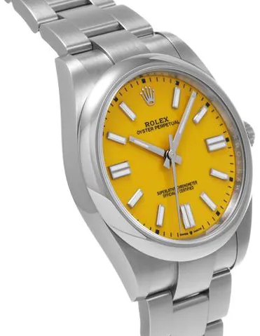 Rolex Oyster Perpetual 41 124300 41mm Stainless steel Yellow 2