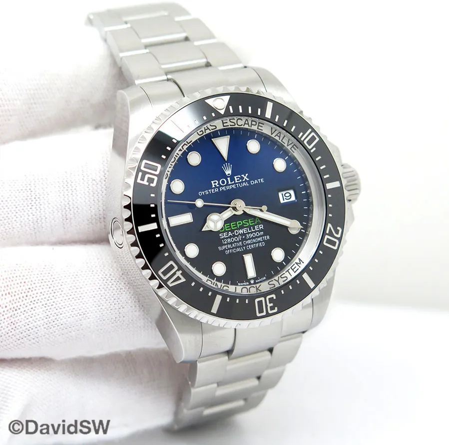 Rolex Sea-Dweller Deepsea 136660 44mm Stainless steel Black and Blue