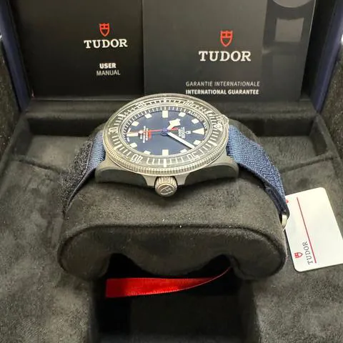 Tudor Pelagos 25707KN 42mm Carbon fiber Blue 2