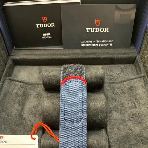 Tudor Pelagos 25707KN 42mm Carbon fiber Blue 4