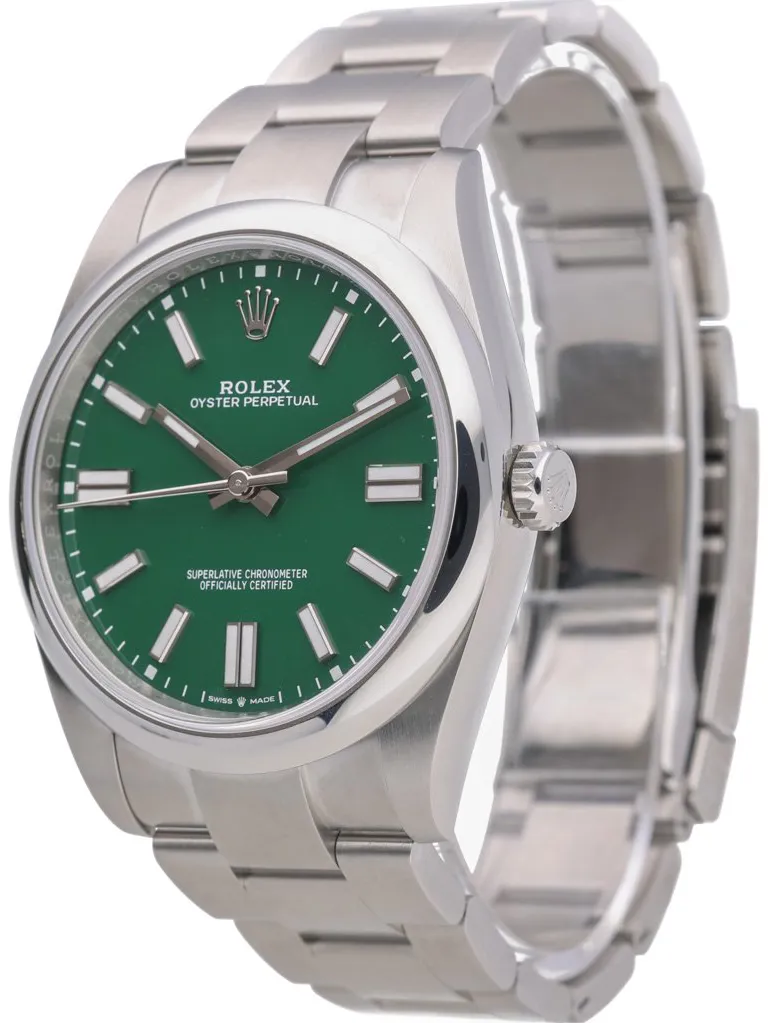 Rolex Oyster Perpetual 41 124300 41mm Oystersteel Green 1