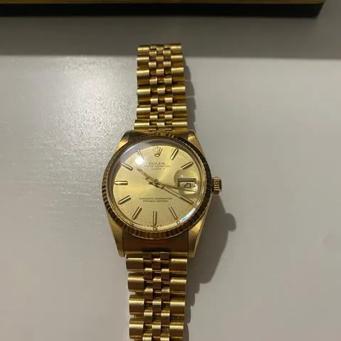 Rolex Oyster Perpetual Date 15038 34mm Yellow gold Gold