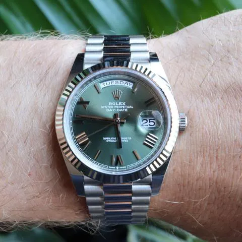 Rolex Day-Date 40 228239 40mm White gold Green