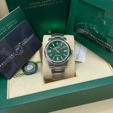 Rolex Oyster Perpetual 41 124300 41mm Stainless steel Green