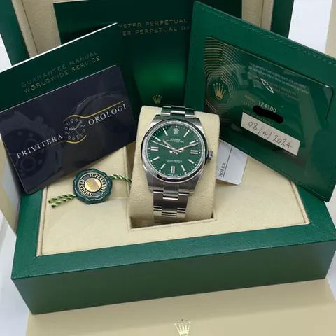 Rolex Oyster Perpetual 41 124300 41mm Stainless steel Green 10