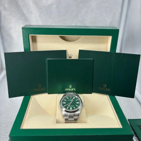 Rolex Oyster Perpetual 41 124300 41mm Stainless steel Green 9