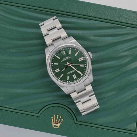 Rolex Oyster Perpetual 41 124300 41mm Stainless steel Green 2