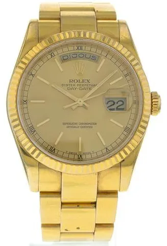 Rolex Day-Date 36 118238 36mm Yellow gold Champagne