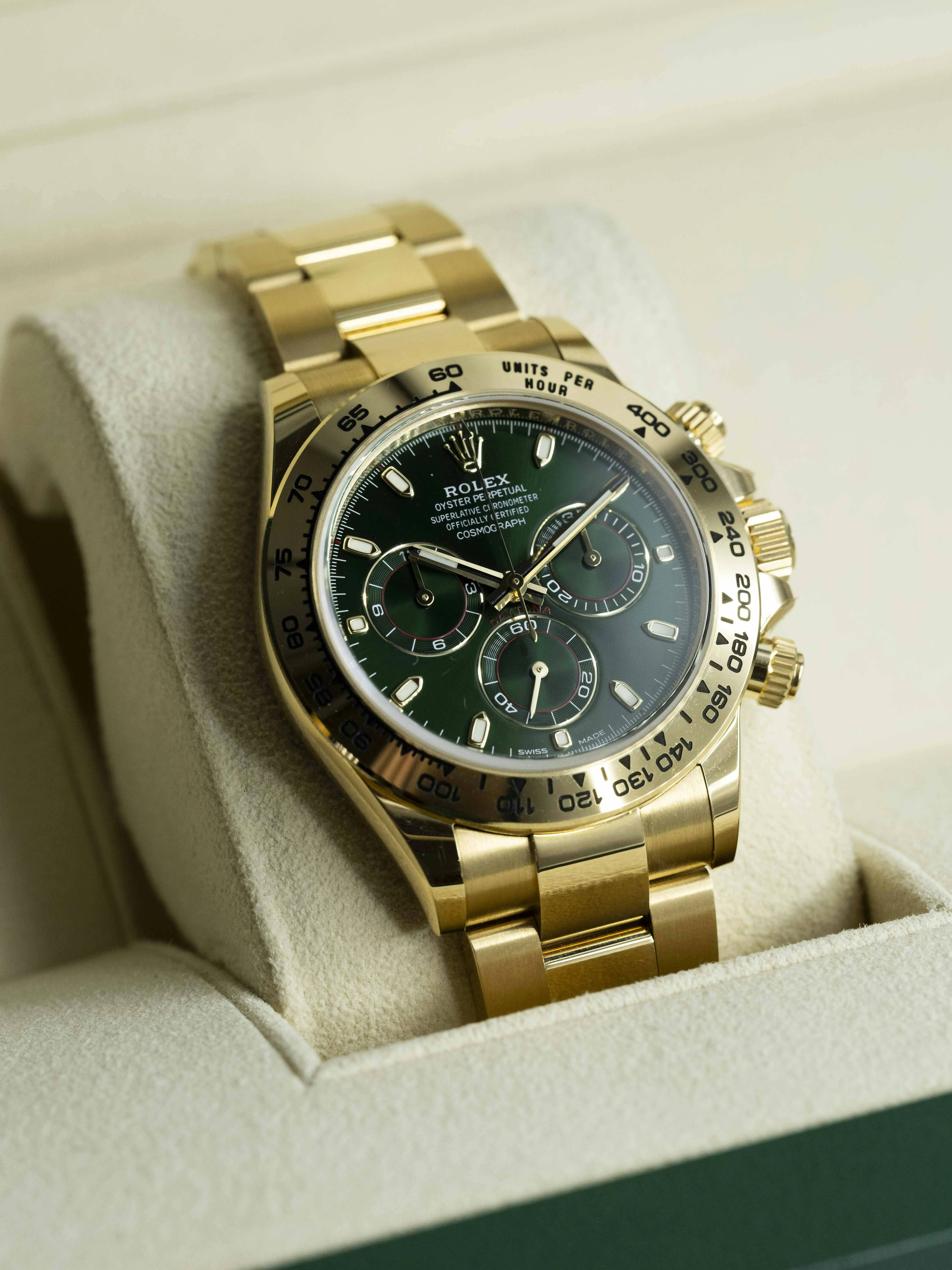 Rolex Daytona 116508 40mm Yellow gold Green 17