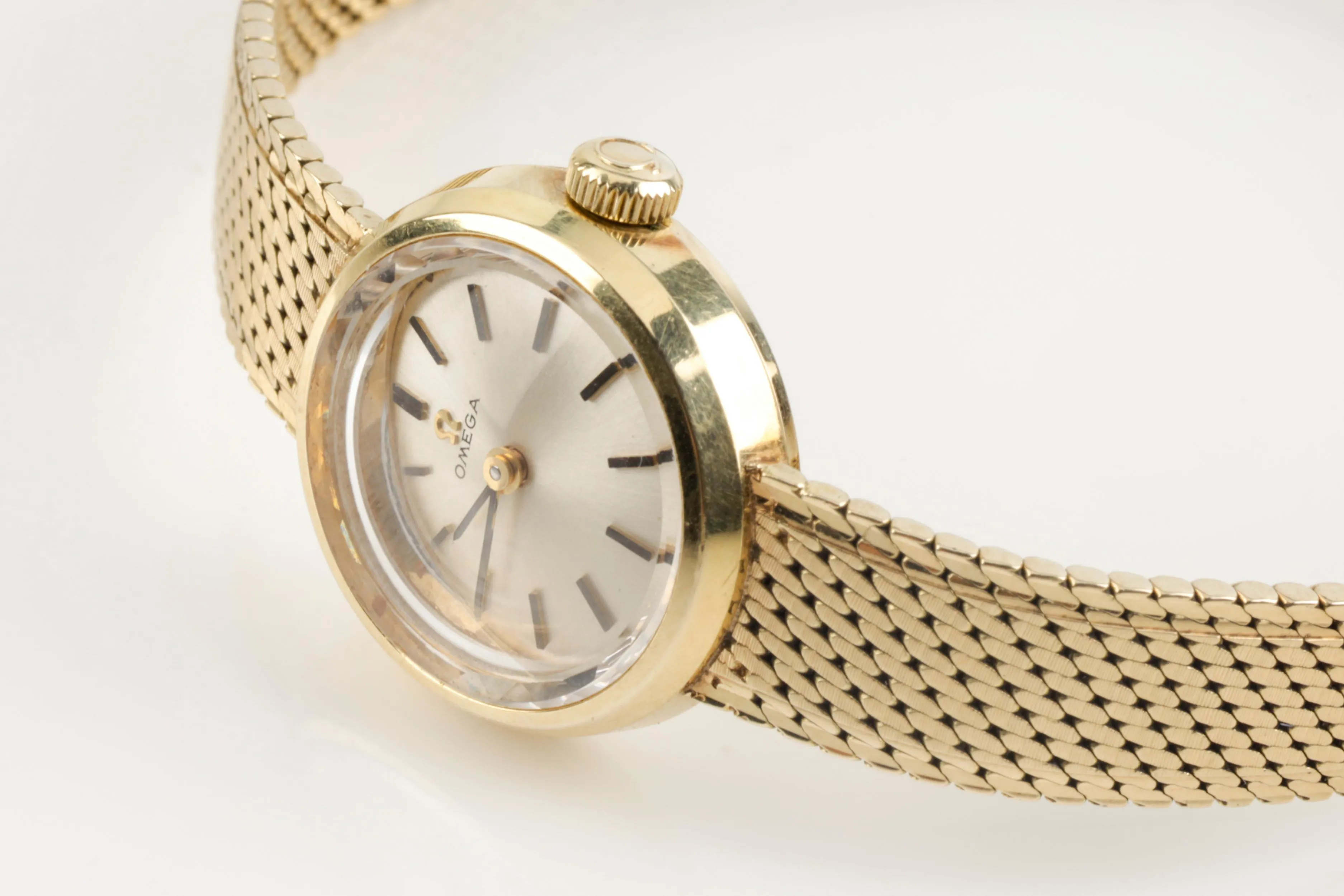 Omega 19mm Yellow gold Silvered 2