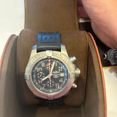 Breitling Avenger E13383101M1W1 45mm Titanium Gray