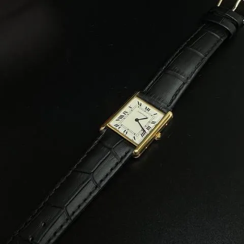 Cartier Tank Louis Cartier 1140 23mm Yellow gold White