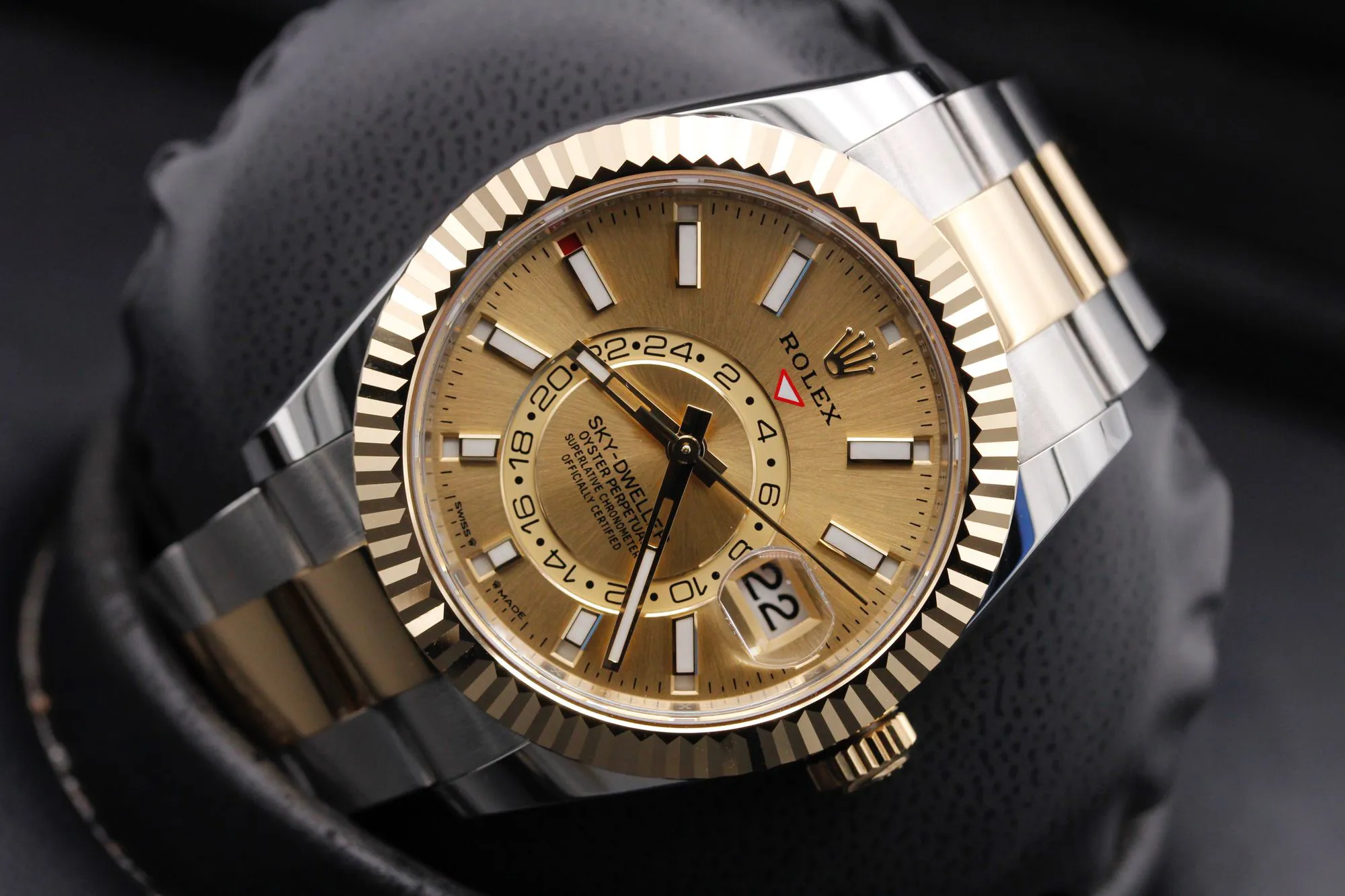 Rolex Sky-Dweller 336933 42mm Two Tone Champagne 8