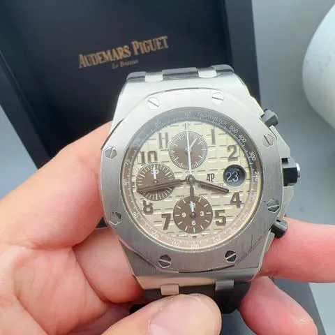 Audemars Piguet Royal Oak Offshore 26470ST.OO.A801CR.01 42mm Stainless steel Beige