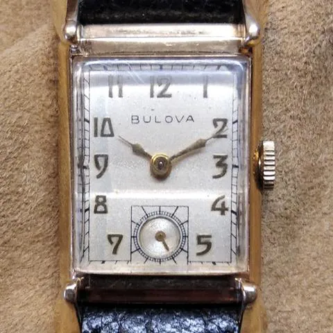 Bulova 7AK 23mm Yellow gold White