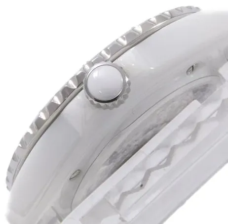 Chanel J12 H5700 38mm White ceramic White 3