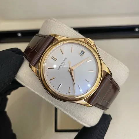 Patek Philippe Calatrava 5127R-001 37mm Rose gold Silver