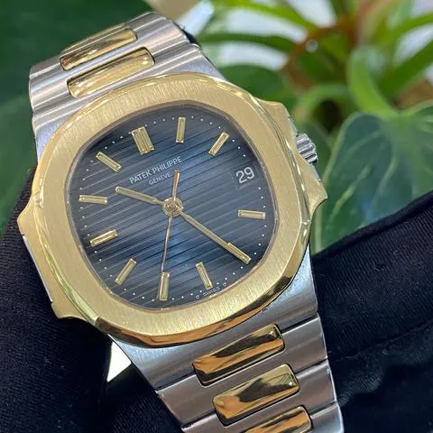 Patek Philippe Nautilus 3800/1 37mm Yellow gold and Stainless steel Blue 4