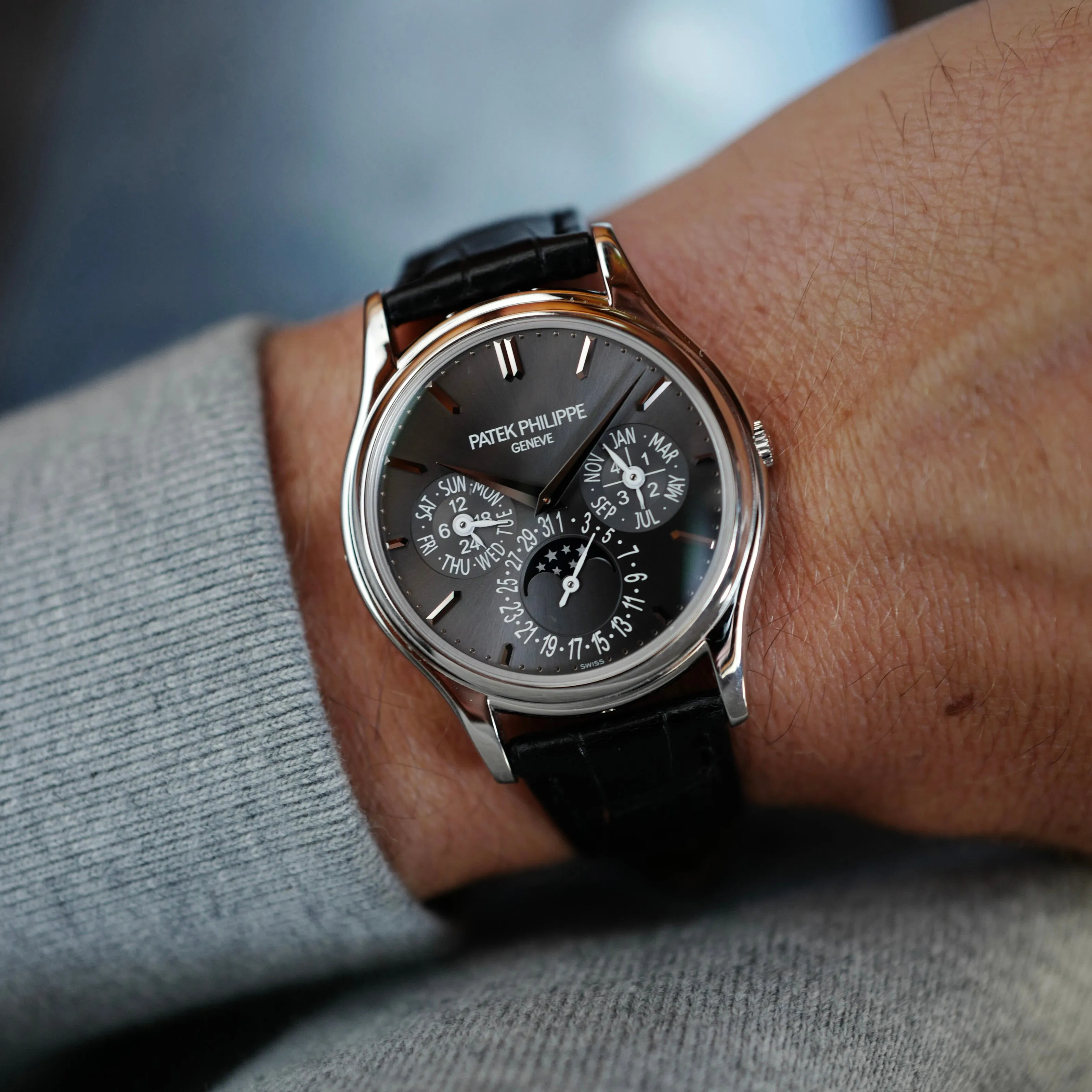 Patek Philippe Perpetual Calendar 5140P-017 36mm Platinum Gray 3