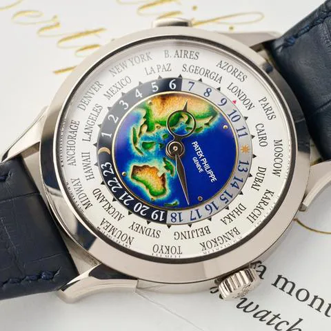 Patek Philippe World Time 5231G-001 38.5mm White gold White 1