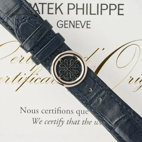 Patek Philippe World Time 5231G-001 38.5mm White gold White 3