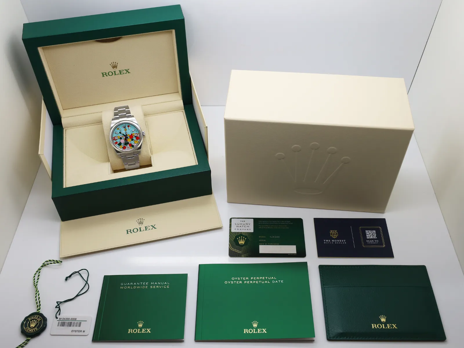 Rolex Oyster Perpetual 41 124300 41mm Celebration with Luminous Baton Markers 1