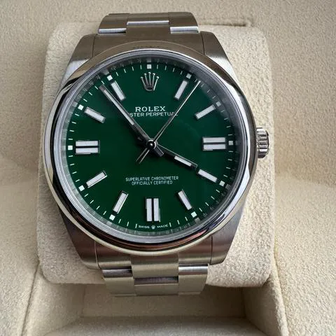 Rolex Oyster Perpetual 41 124300 41mm Stainless steel Green