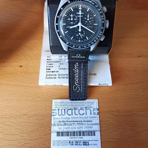 Swatch Moonswatch SO33M100 42mm Ceramic Black 9