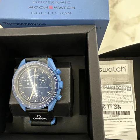 Swatch Moonswatch SO33N100 42mm Ceramic Blue 1