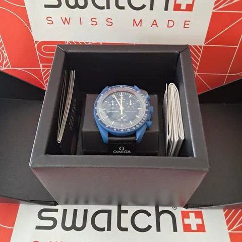 Swatch Moonswatch SO33N100 42mm Ceramic Blue 1