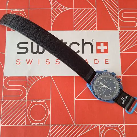 Swatch Moonswatch SO33N100 42mm Ceramic Blue 6