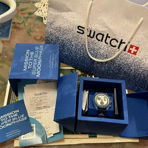 Swatch Moonswatch SO33N700 42mm Ceramic Silver