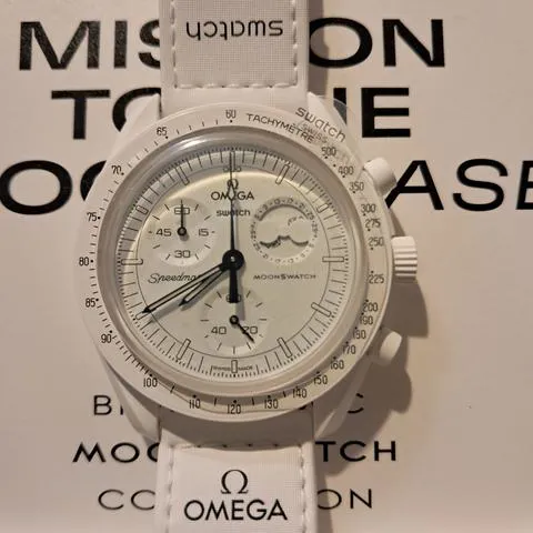 Swatch Moonswatch SO33W700 42mm Ceramic White 9