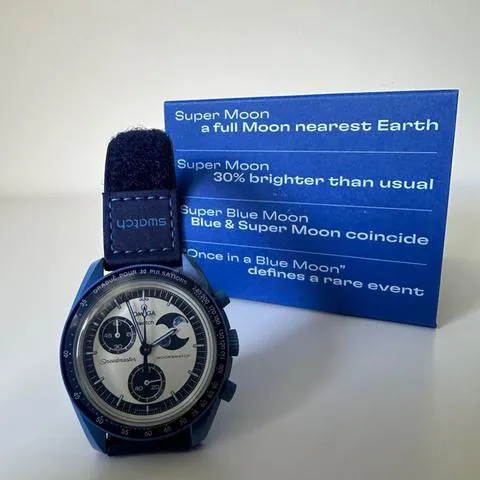 Swatch Moonswatch SO33N700 42mm Ceramic 10