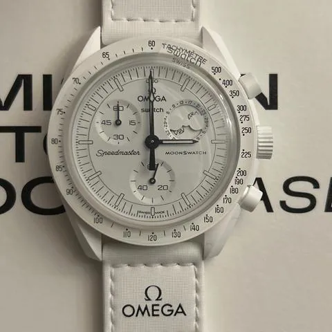 Swatch Moonswatch SO33W700 42mm Ceramic White 10