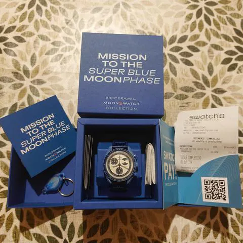 Swatch Moonswatch SO33N700 42mm Ceramic 1