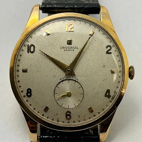 Universal Genève 36.5mm Yellow gold Champagne