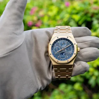 Audemars Piguet Royal Oak Perpetual Calendar 26574BA.OO.1220BA.01 Yellow gold Blue